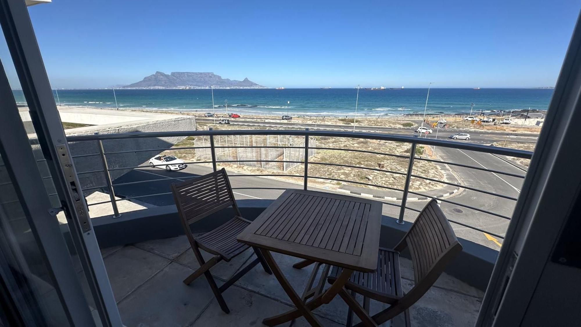 Oceansnest Guest House Bloubergstrand Luaran gambar