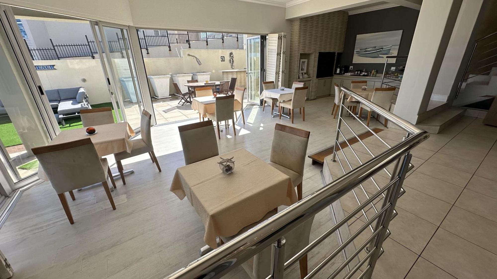 Oceansnest Guest House Bloubergstrand Luaran gambar