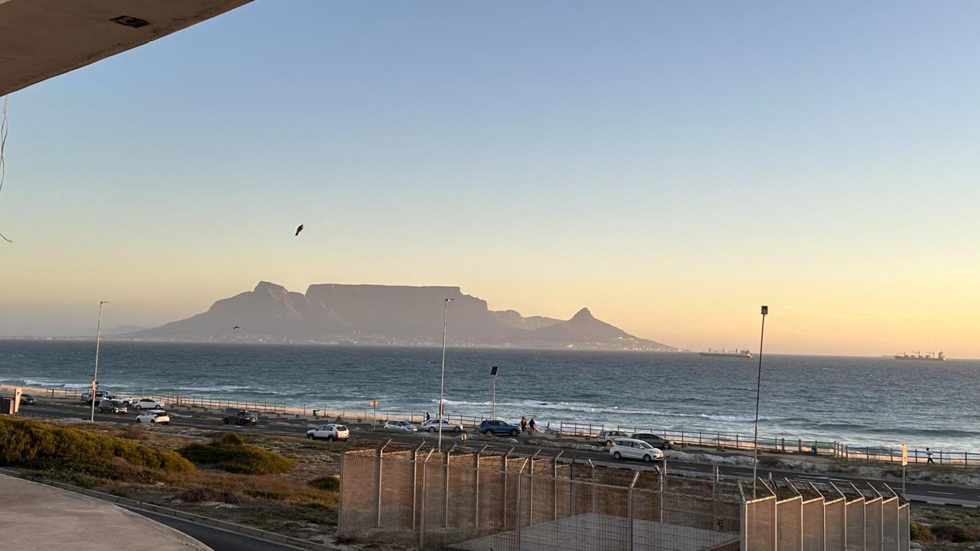 Oceansnest Guest House Bloubergstrand Luaran gambar